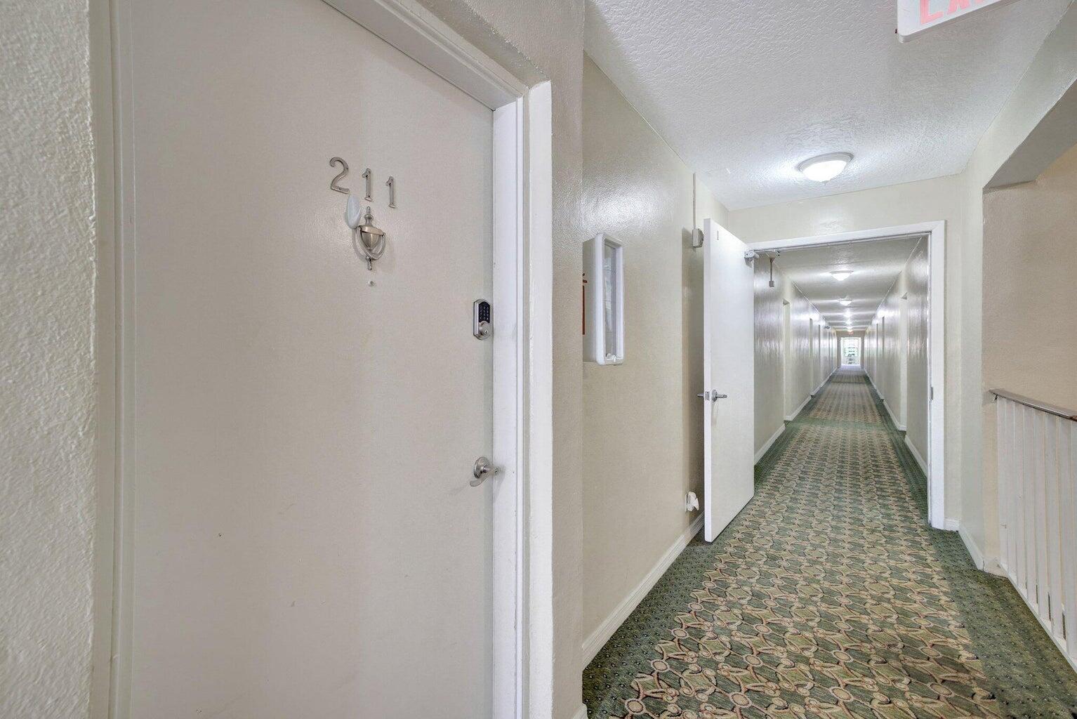 2400 NE 33rd Avenue 211