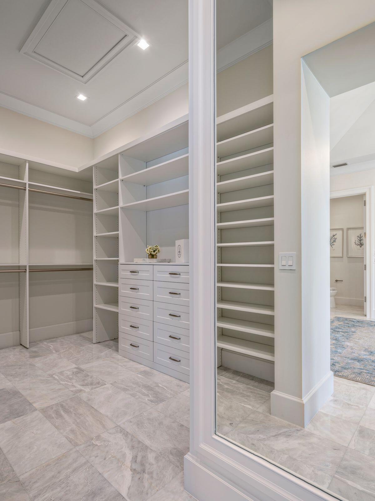 2913 Bluewater Cove