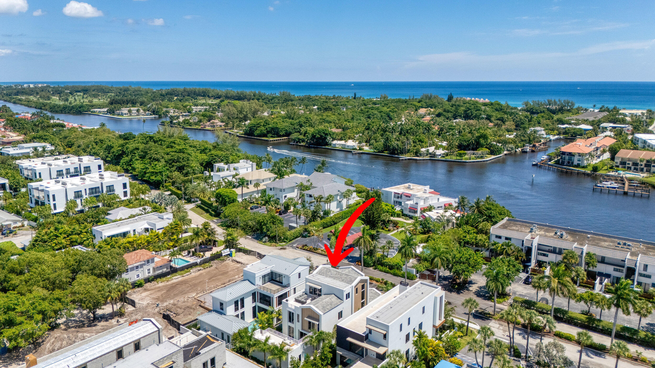 812 Palm Trail