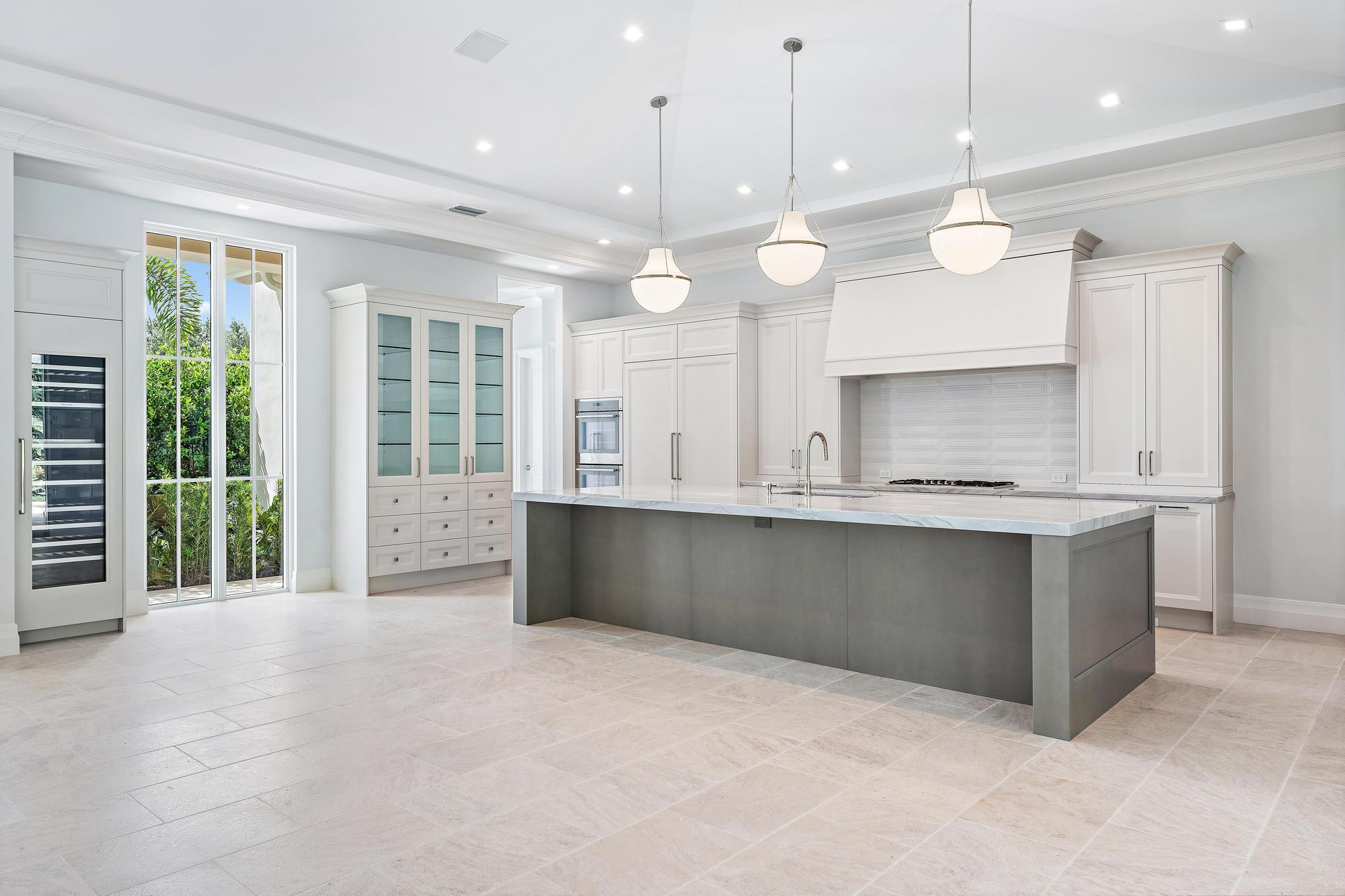 2917 Bluewater Cove