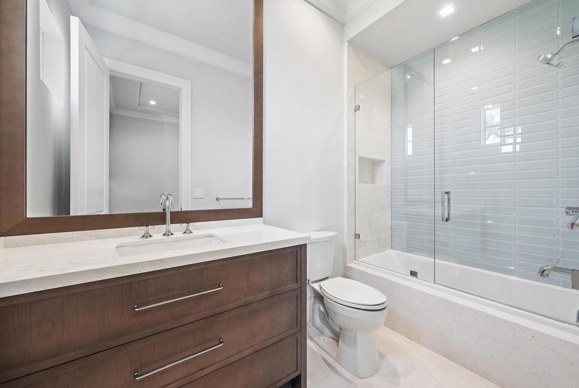 2917 Bluewater Cove