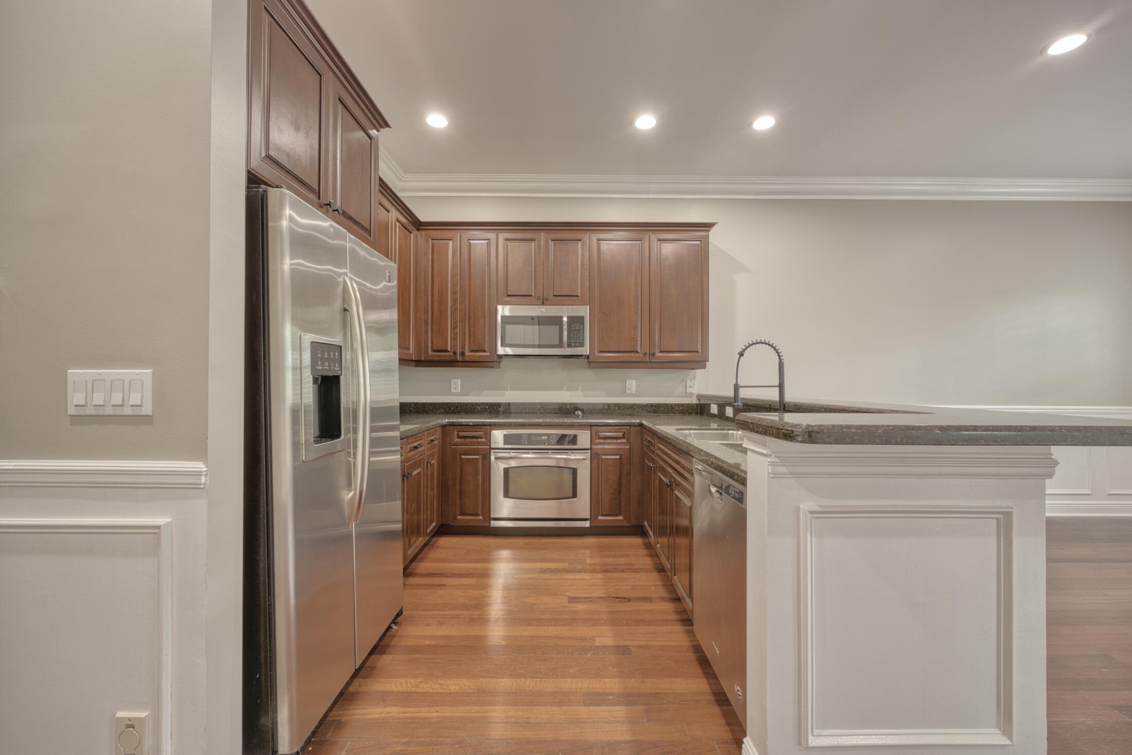 1030 W Heritage Club Circle