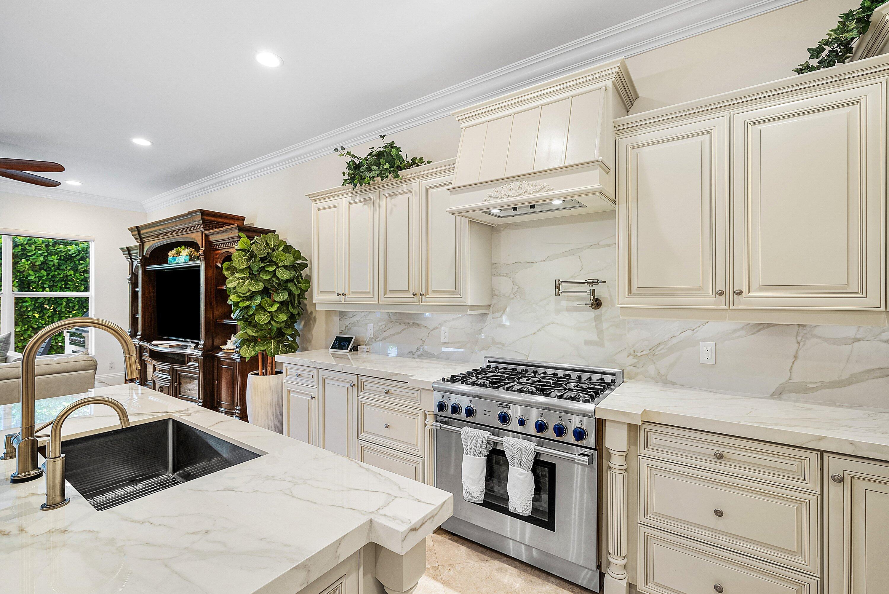 712 NE 71st Street