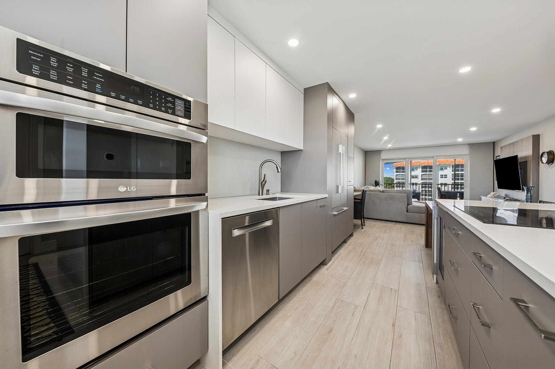 2871 N Ocean Boulevard M436