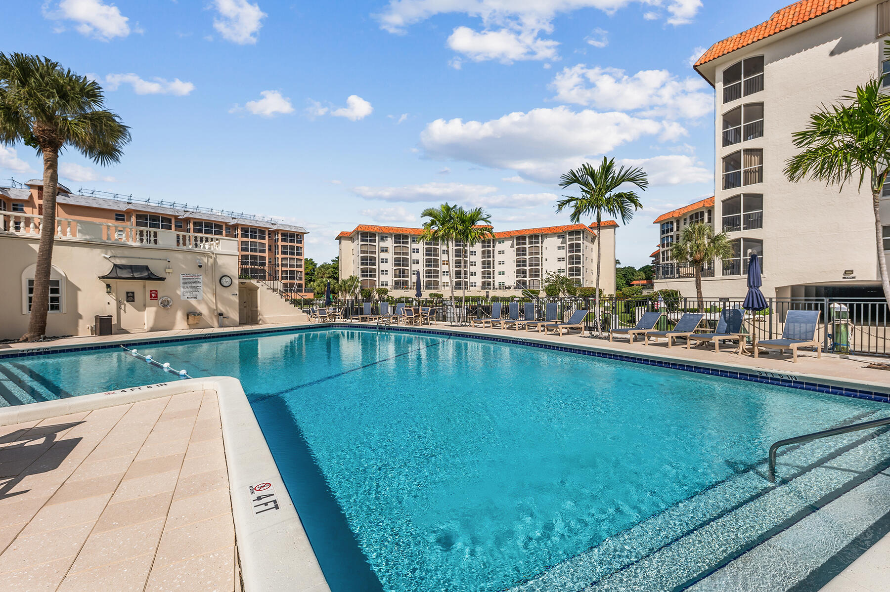 2871 N Ocean Boulevard M436