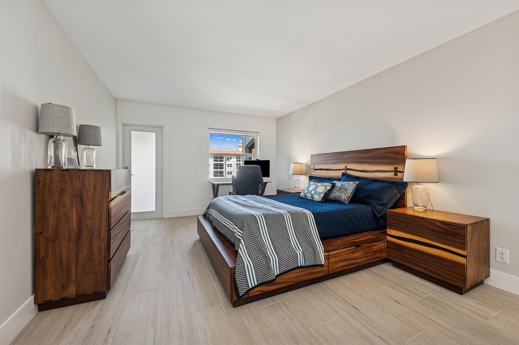 2871 N Ocean Boulevard M436