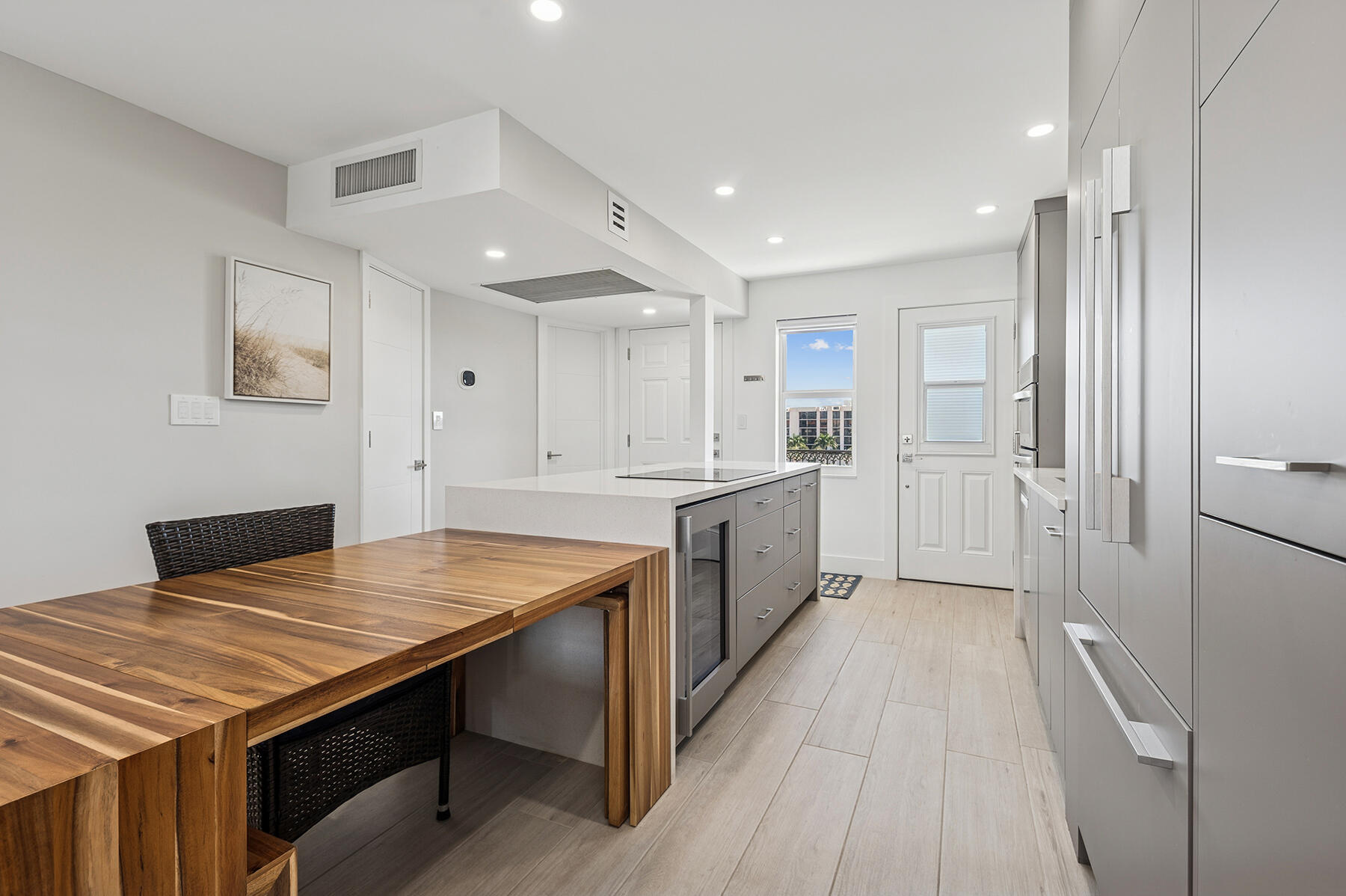 2871 N Ocean Boulevard M436