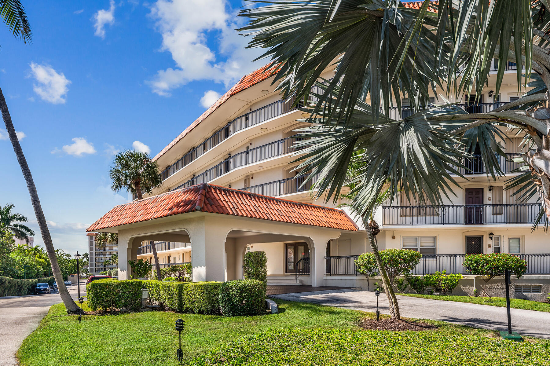 2871 N Ocean Boulevard M436
