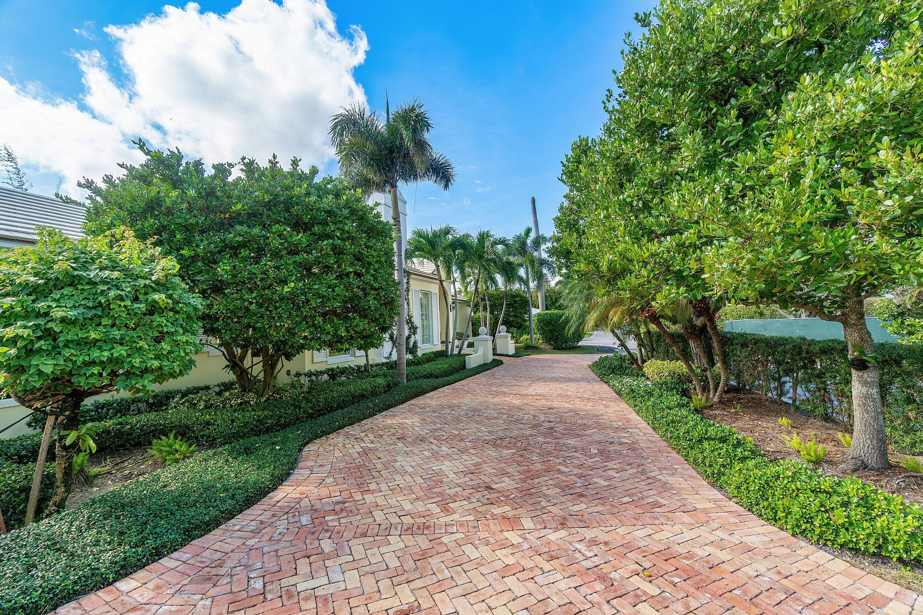 450 Banyan Road
