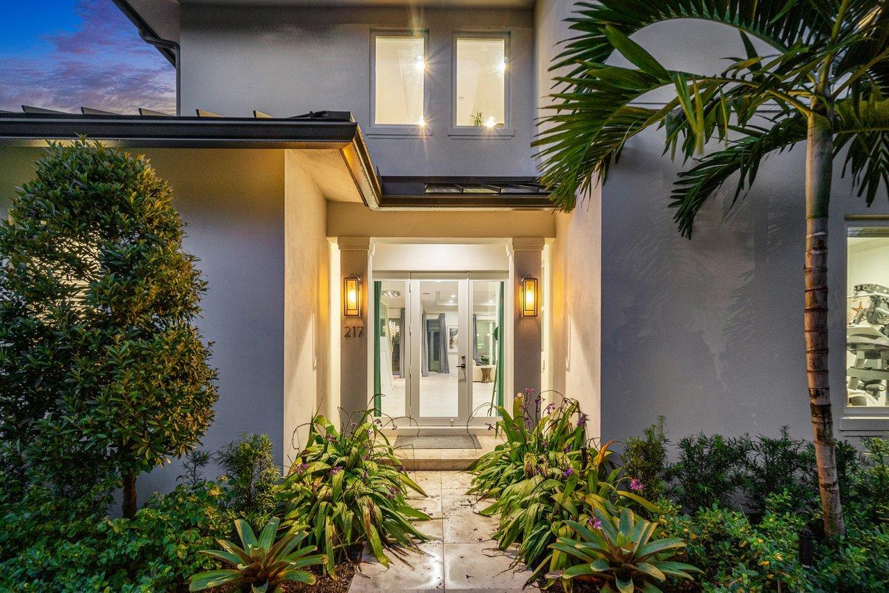 217 Gulfstream Boulevard