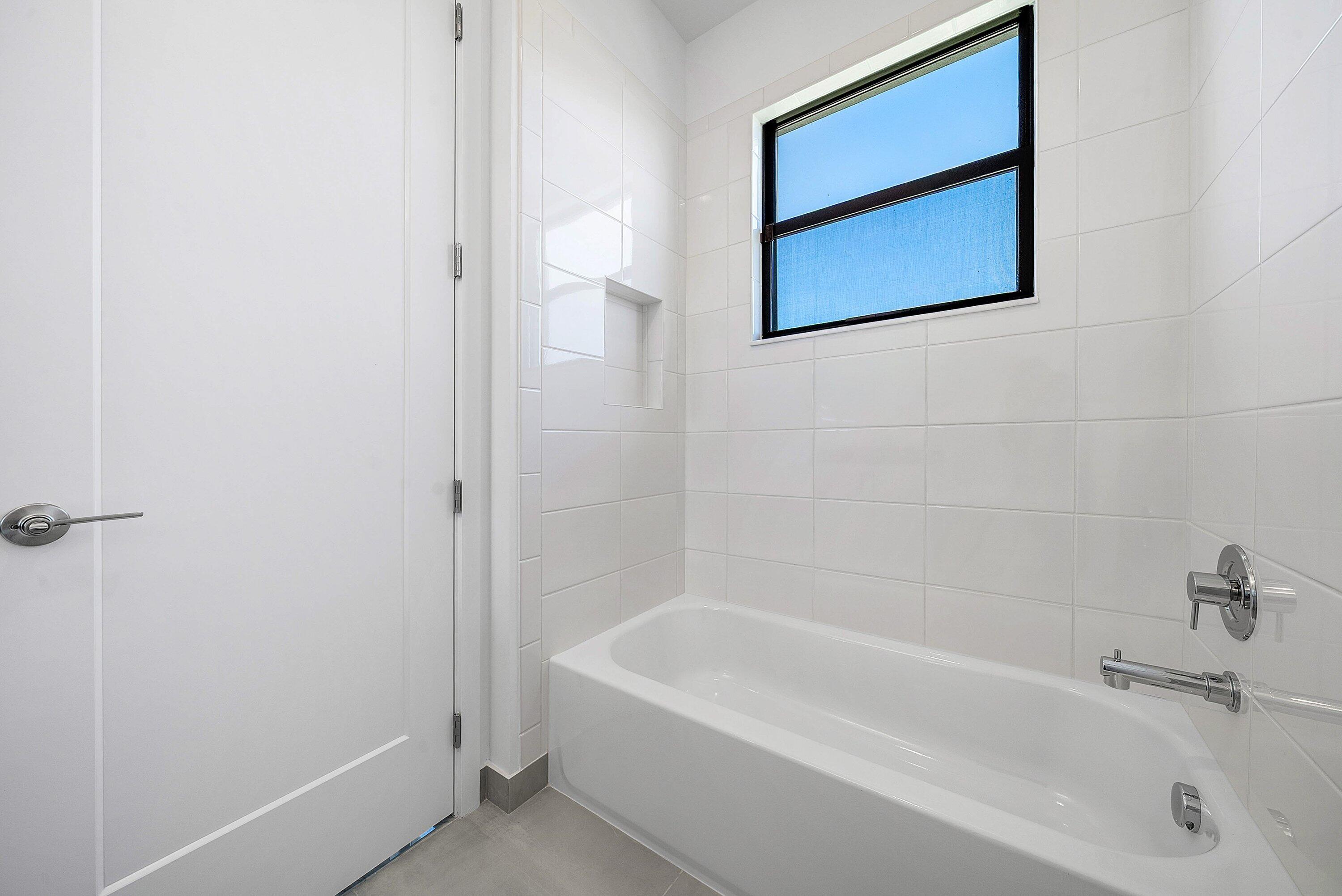 8260 Royal County Down Road