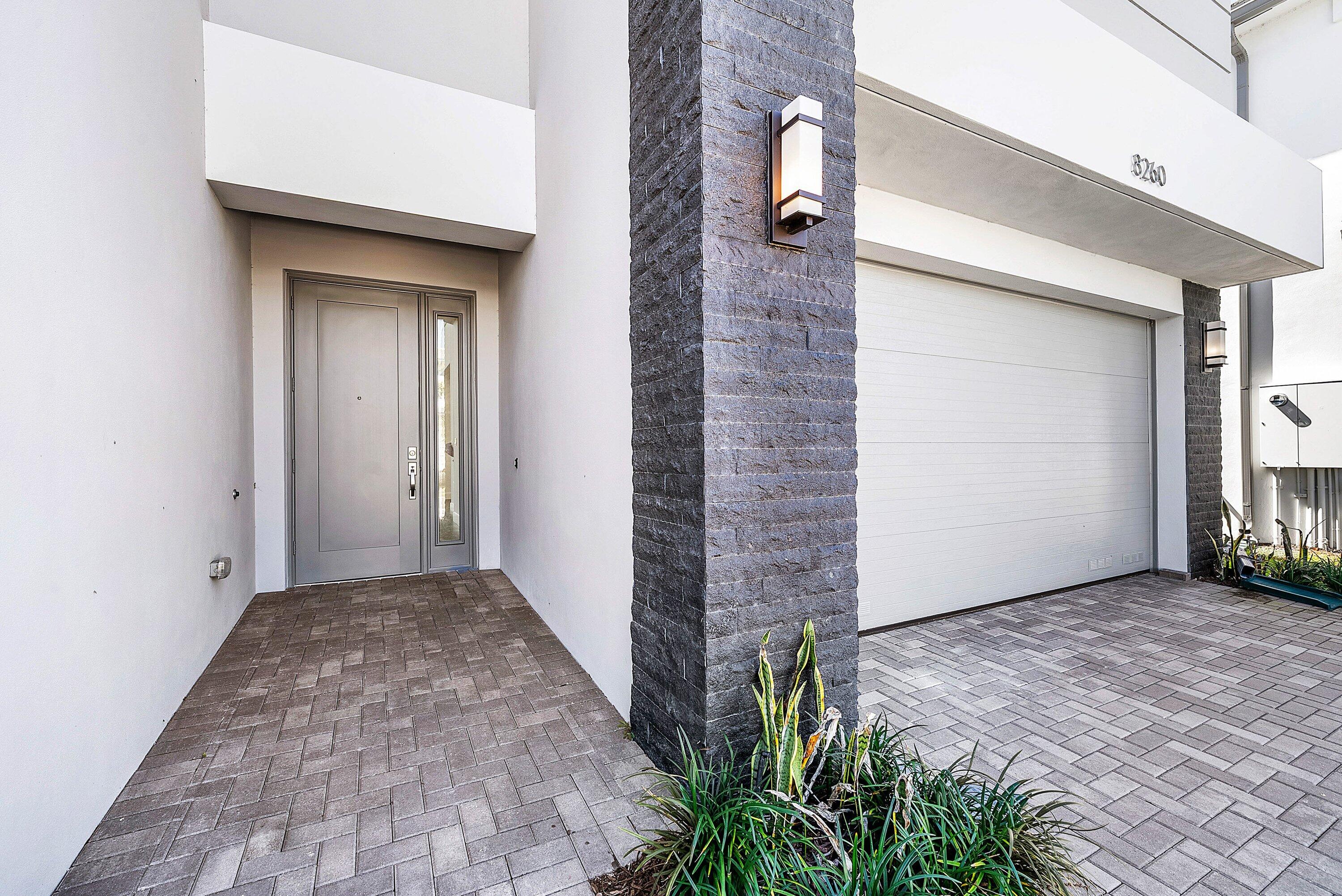 8260 Royal County Down Road