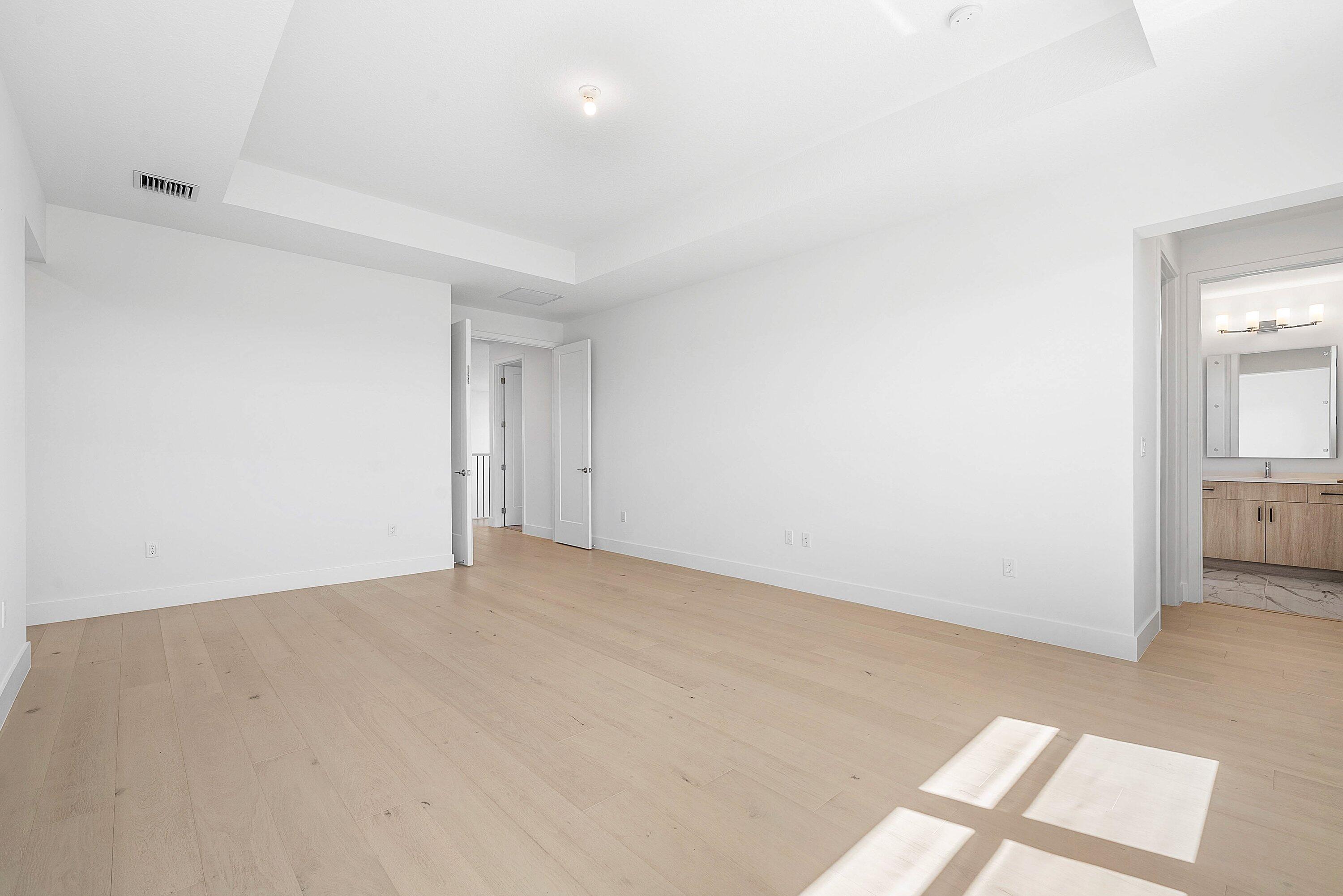 8260 Royal County Down Road