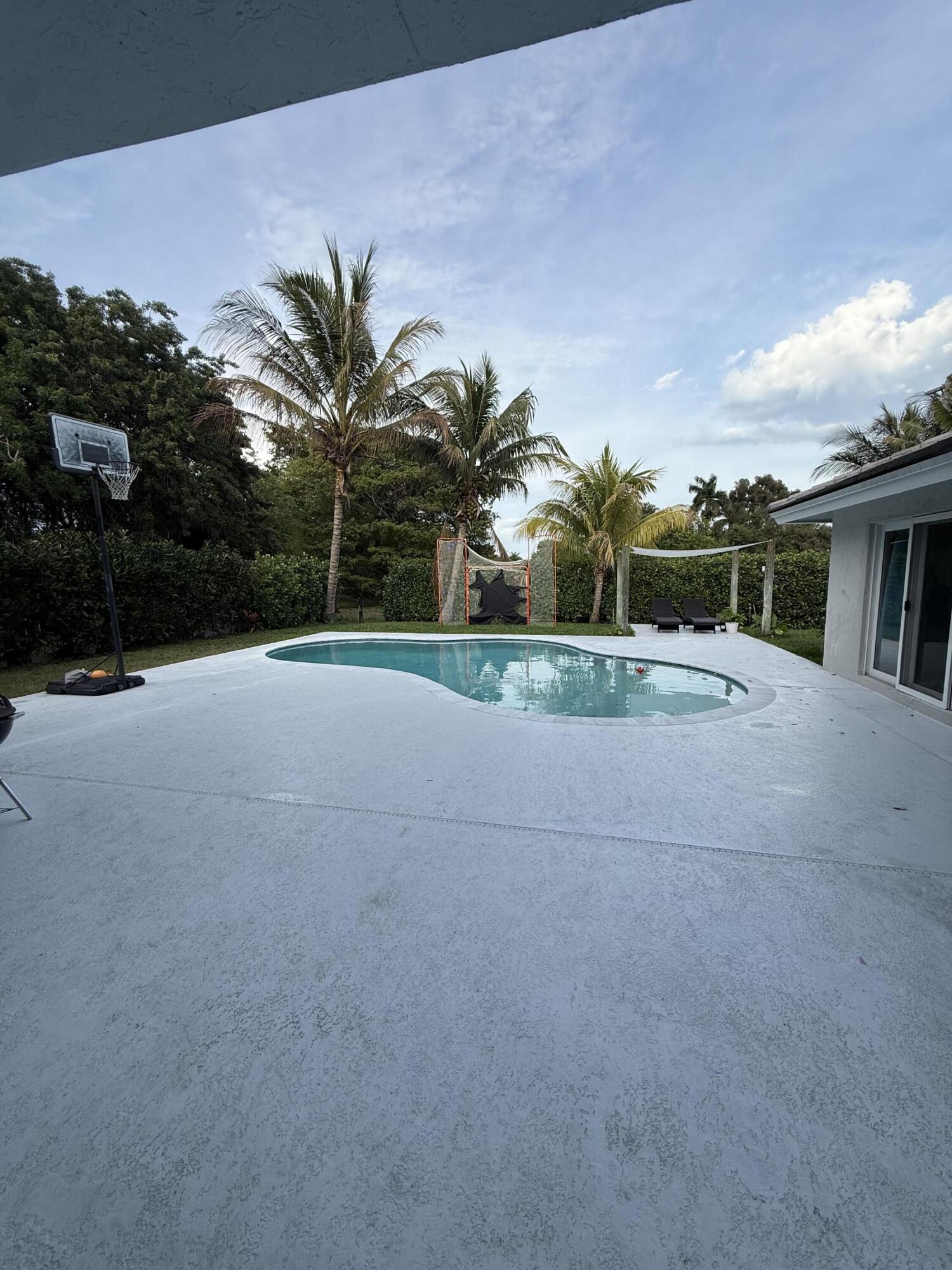 7354 Fairway Trail
