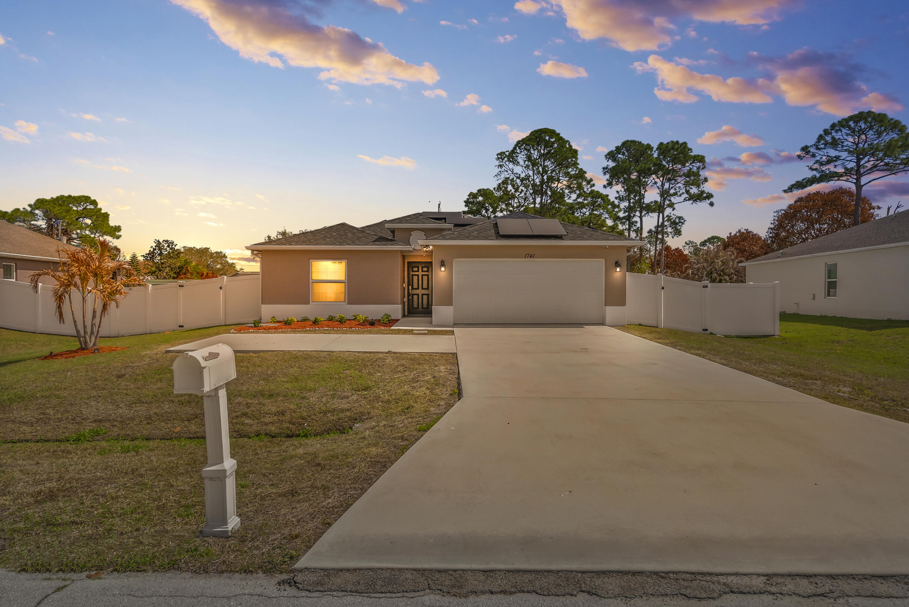 1741 SE Sandia Drive, Port St. Lucie