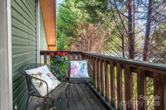 67 Twin Elm Knoll
