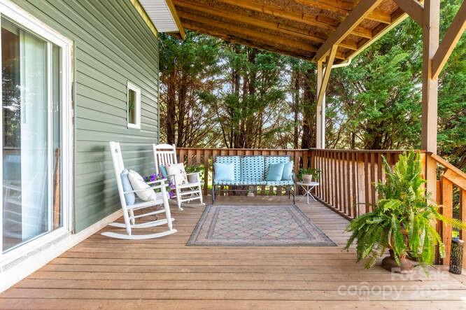 67 Twin Elm Knoll