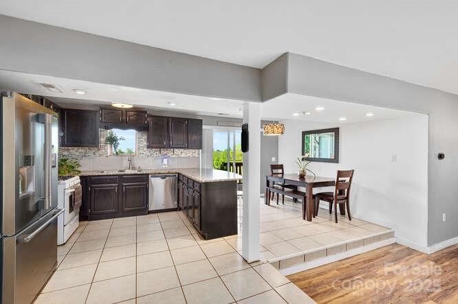 67 Twin Elm Knoll