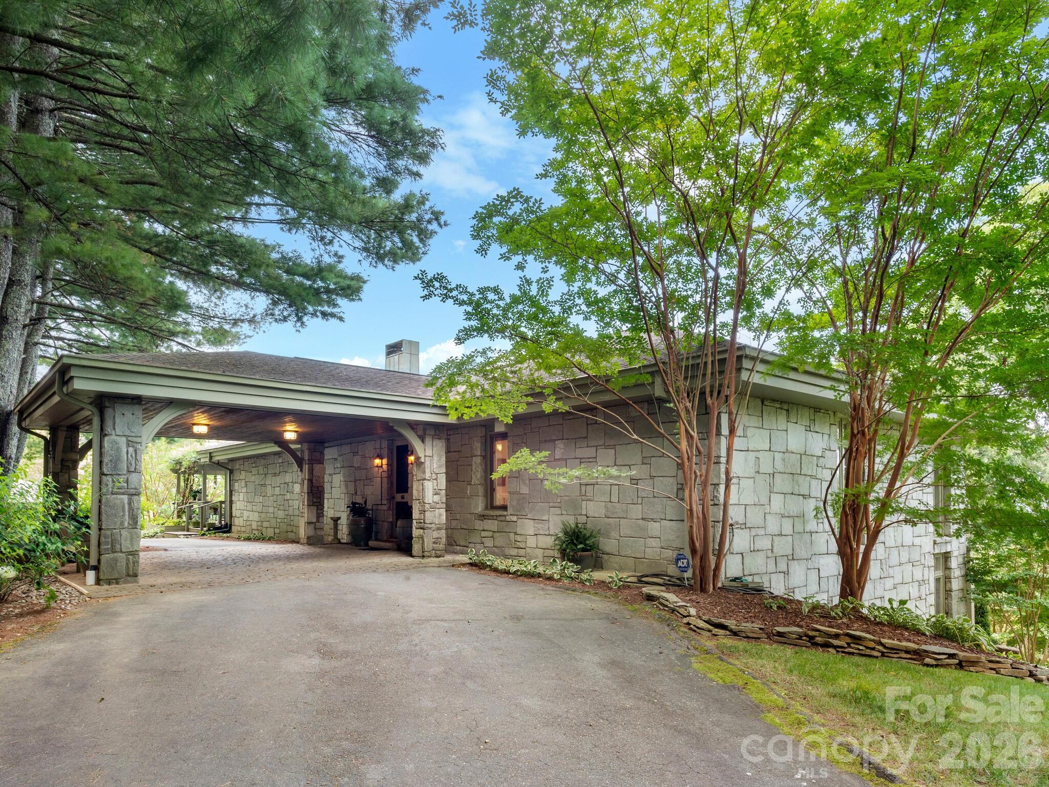 65 Crestwood Road