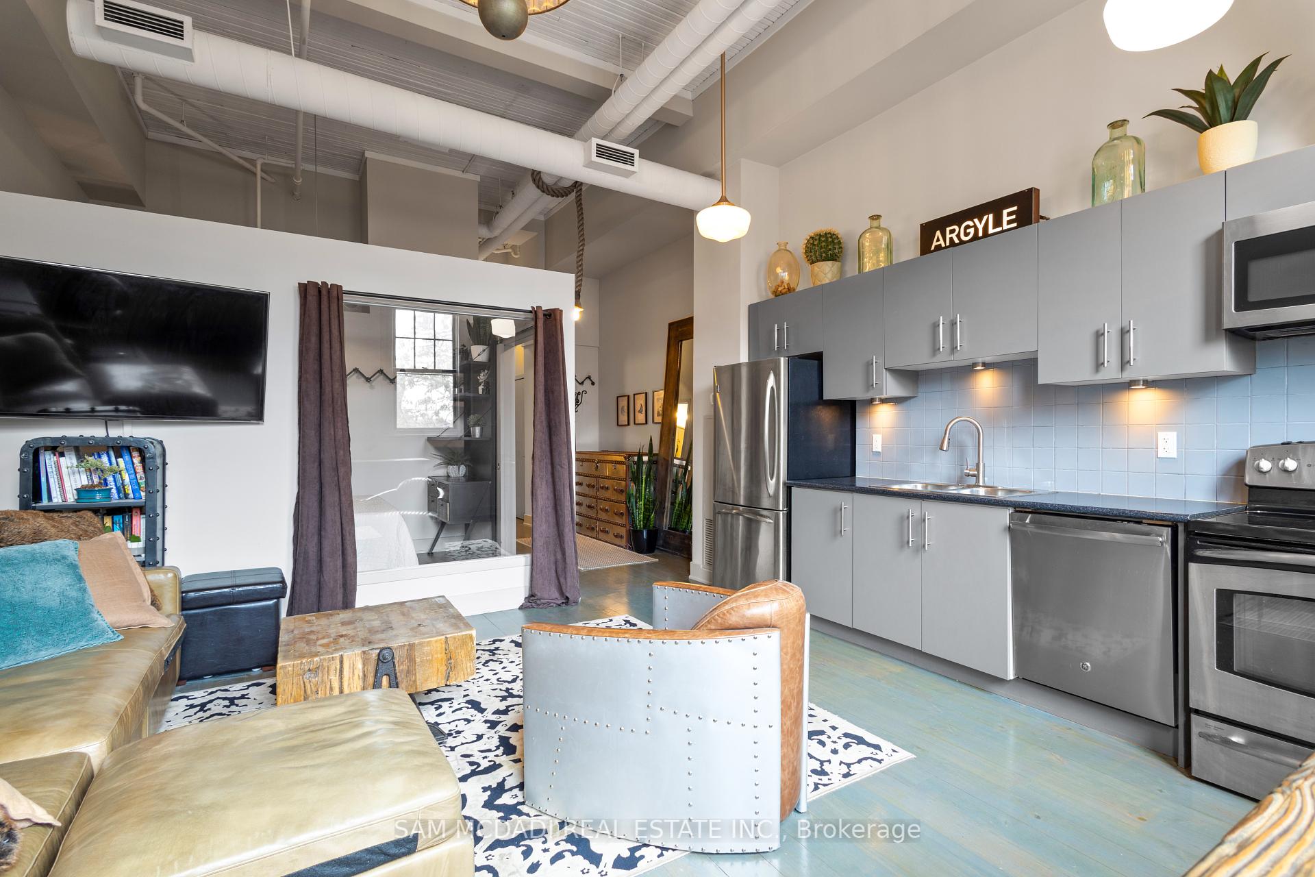 183 Dovercourt Road 204