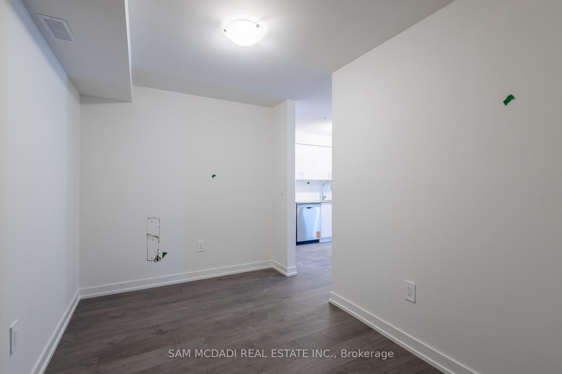 1680 Victoria Park Avenue 114