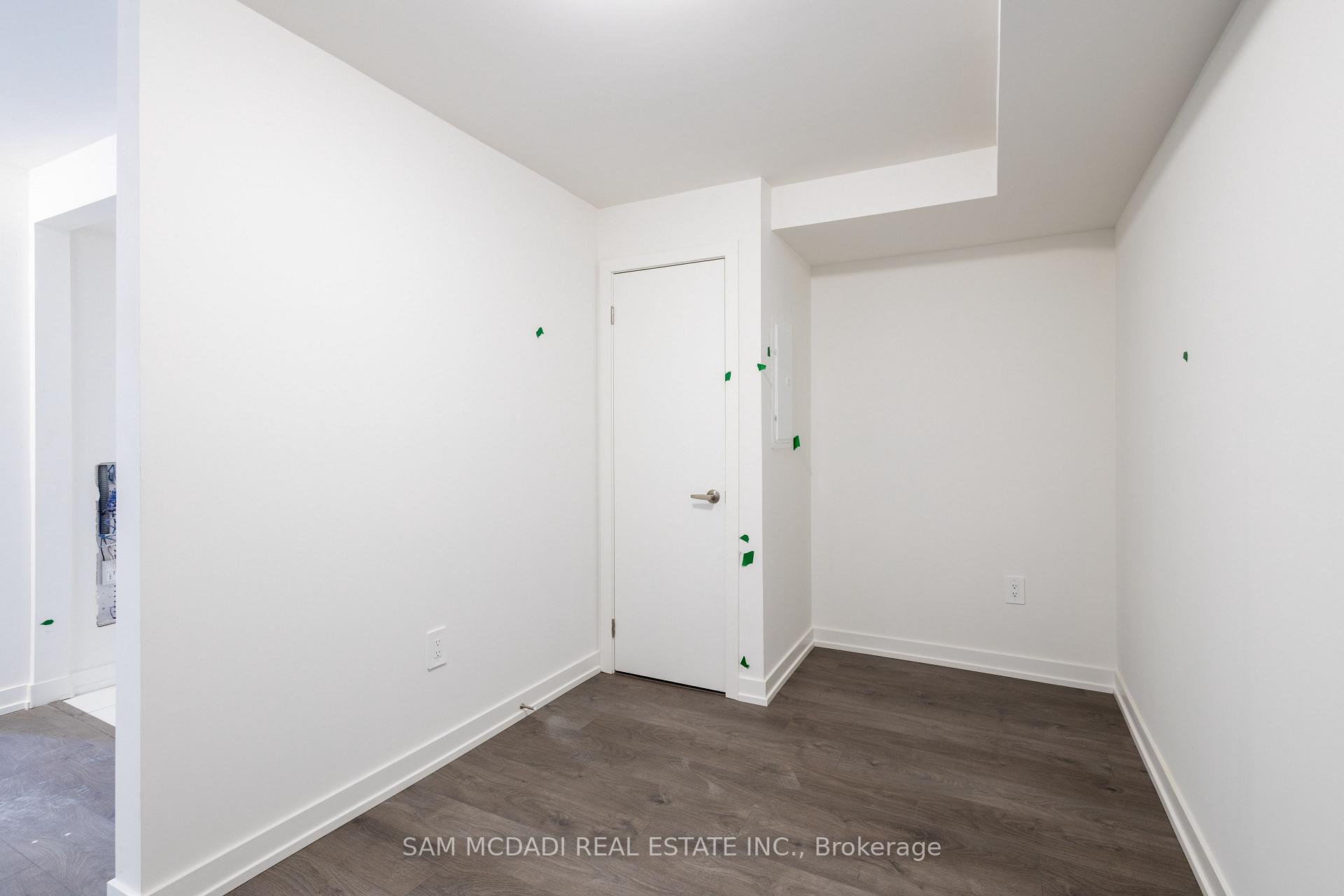 1680 Victoria Park Avenue 114