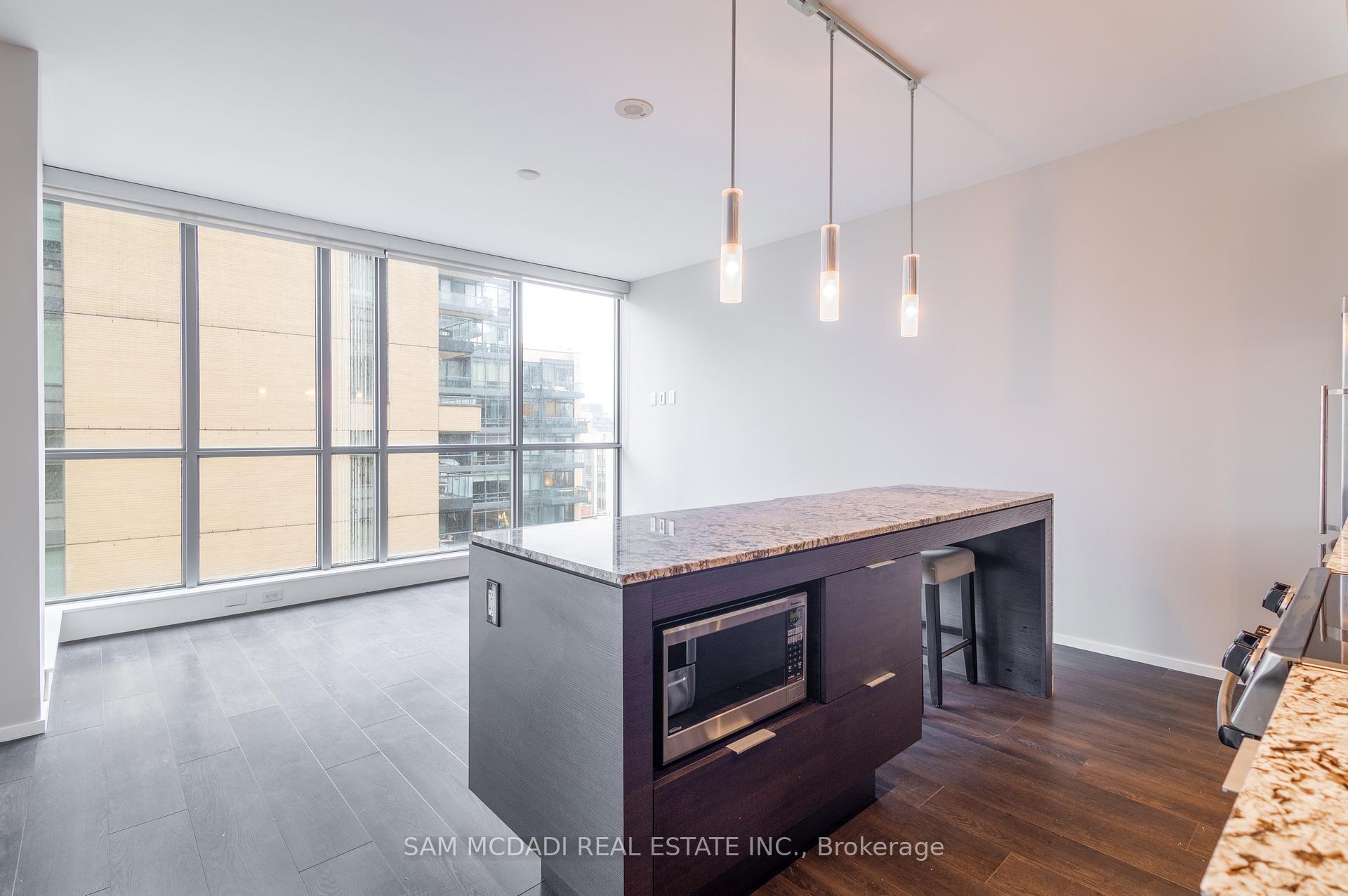 8 Charlotte Street 1108