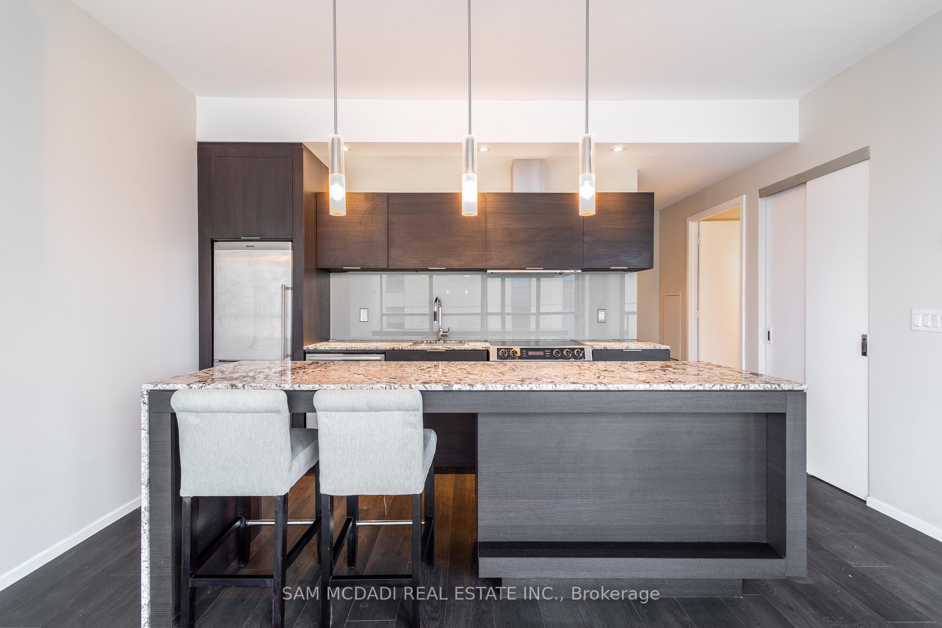 8 Charlotte Street 1108