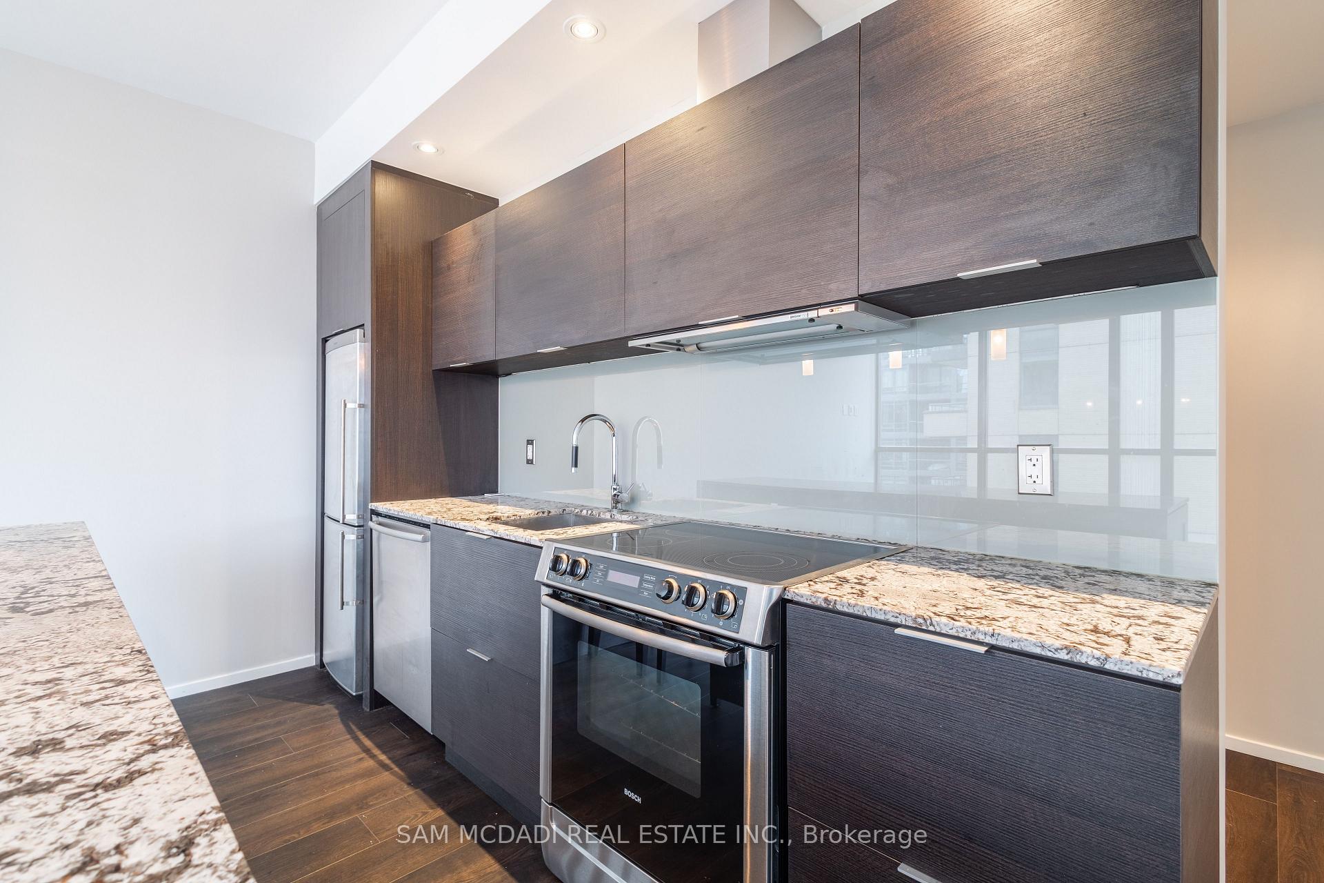 8 Charlotte Street 1108