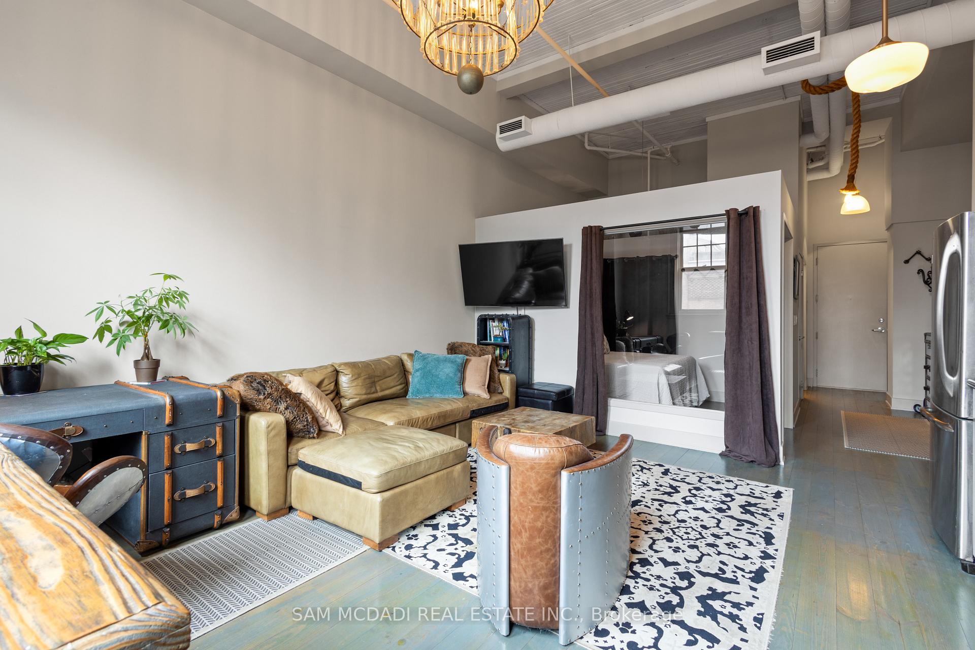 183 Dovercourt Road 204