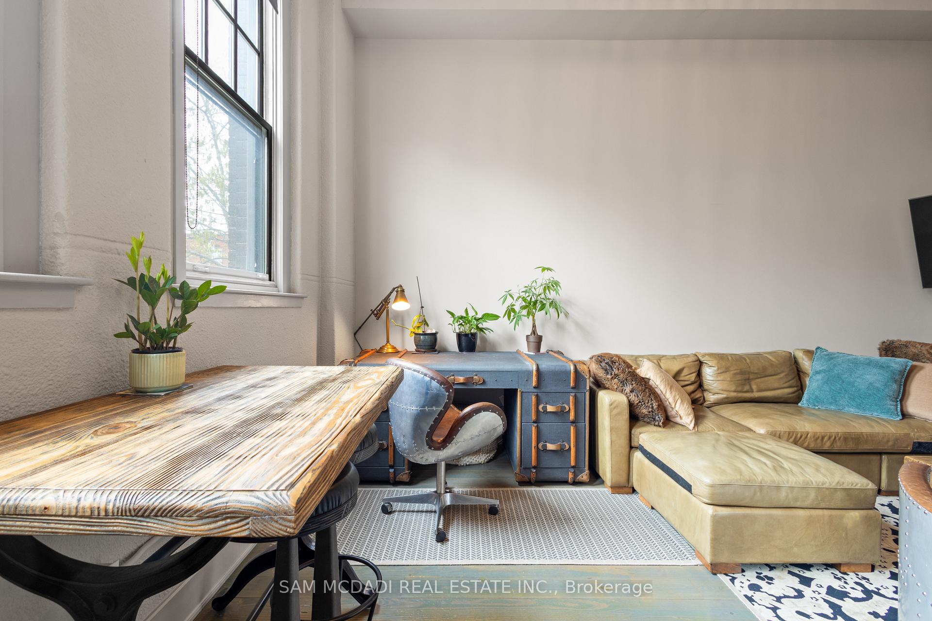 183 Dovercourt Road 204