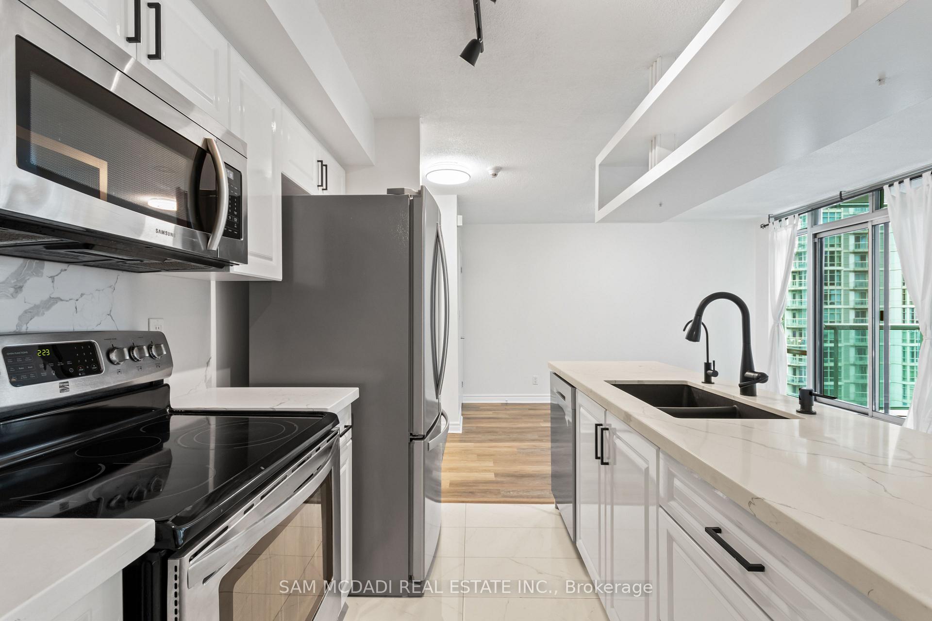 81 Navy Wharf Court 1006