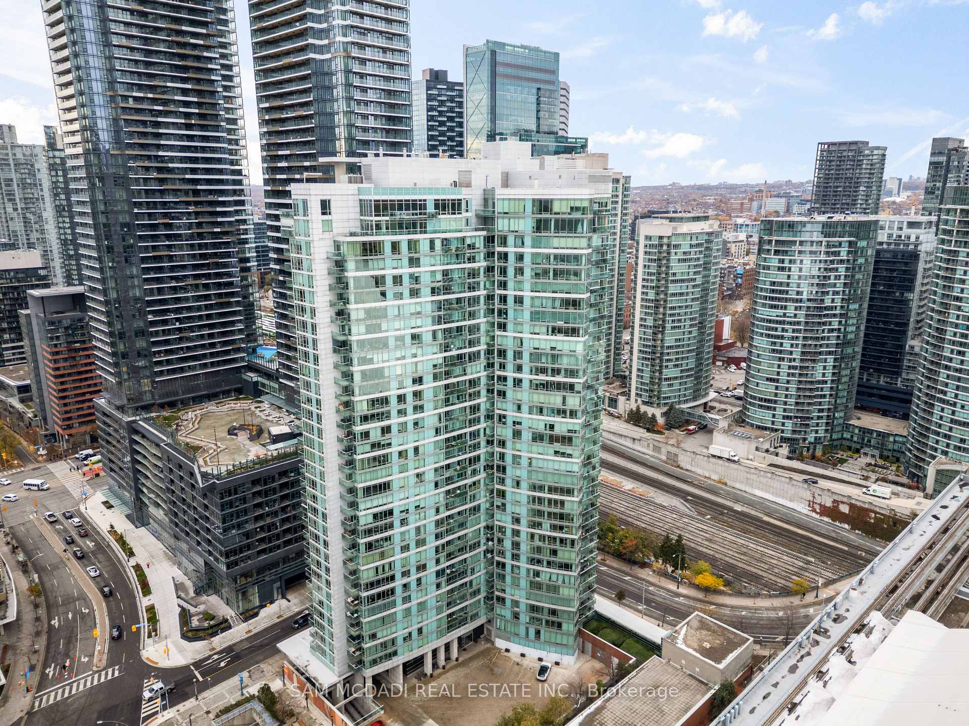 81 Navy Wharf Court 1006