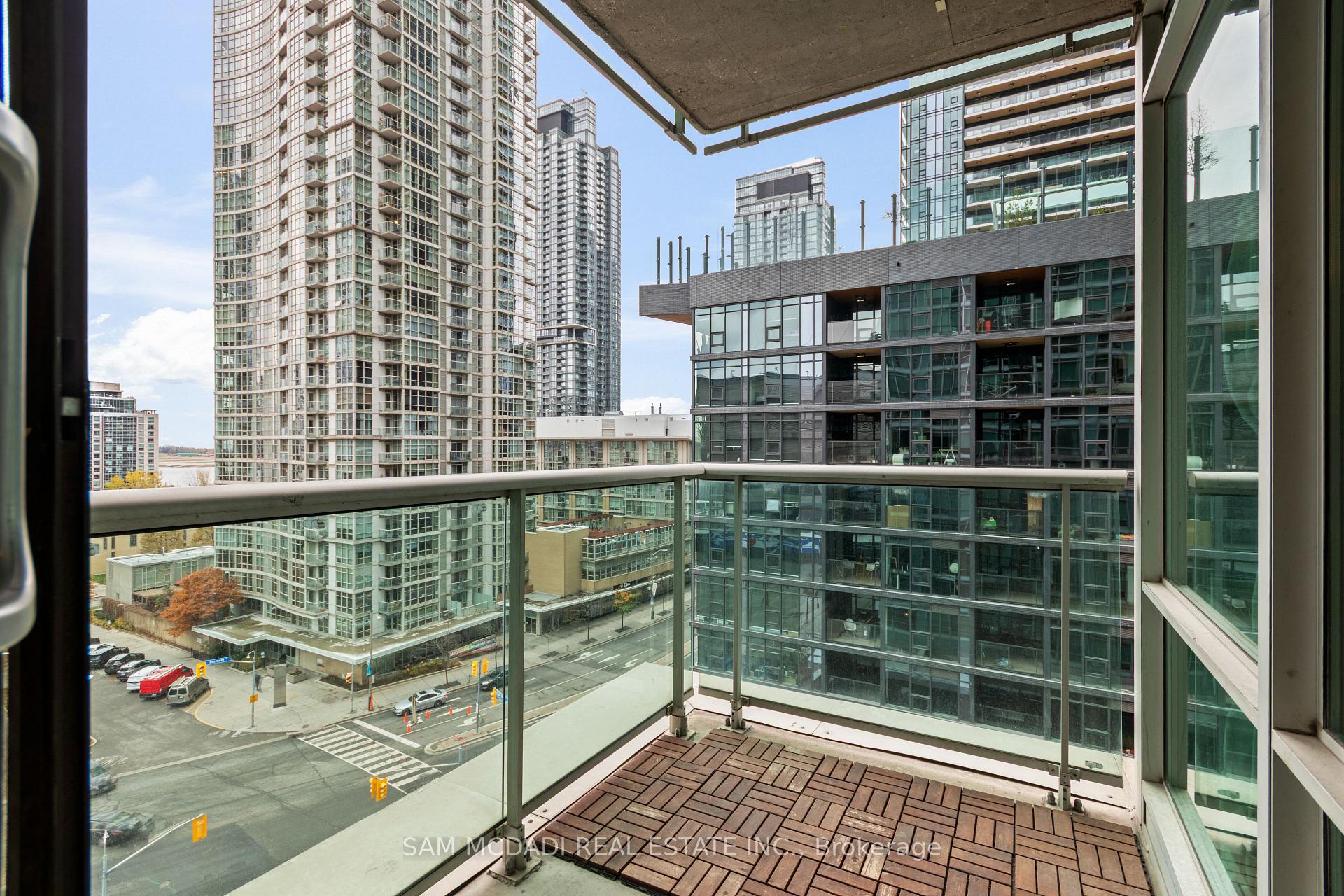 81 Navy Wharf Court 1006