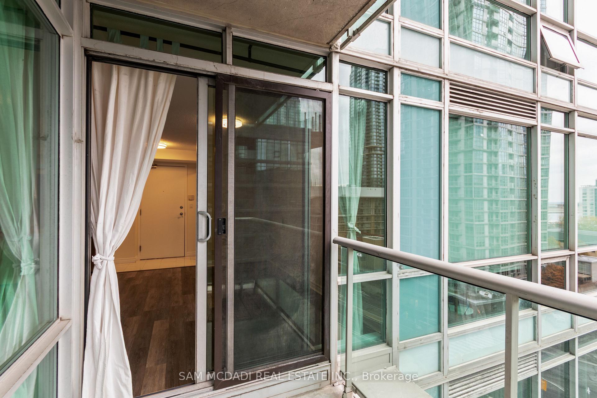 81 Navy Wharf Court 1006