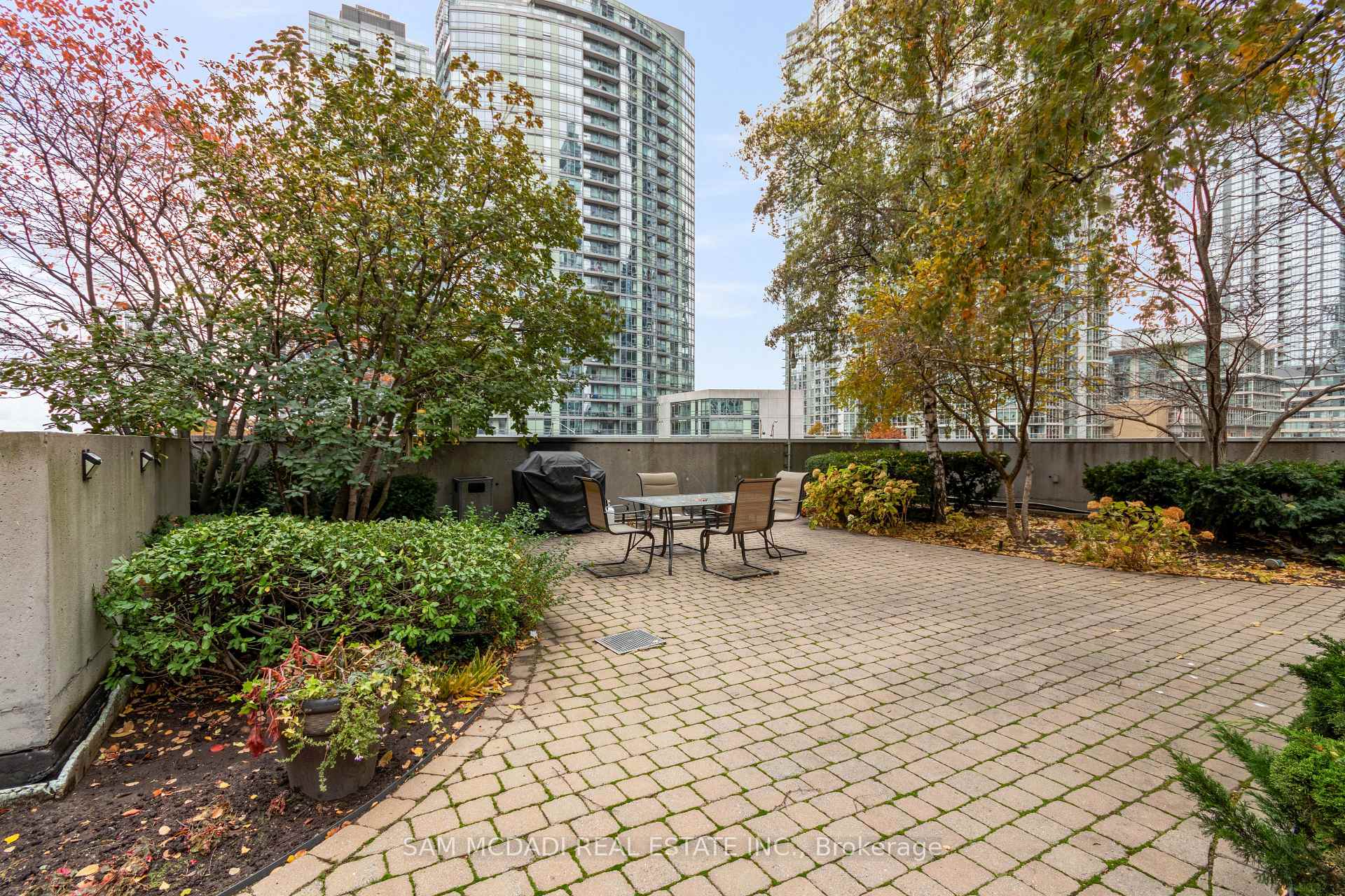 81 Navy Wharf Court 1006