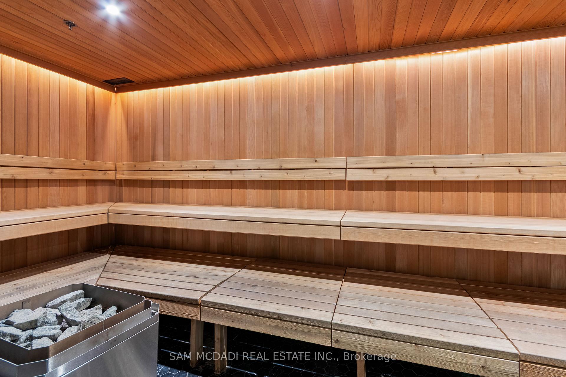 81 Navy Wharf Court 1006