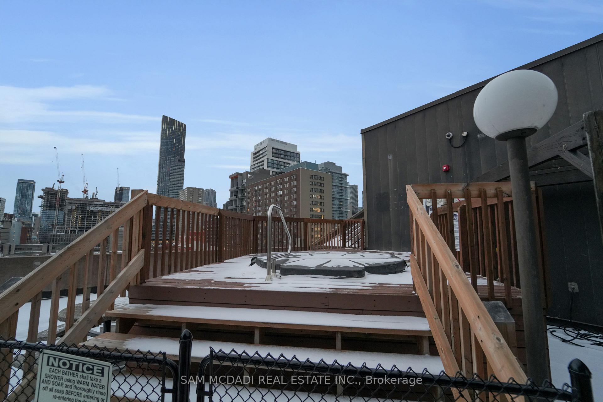 117 Gerrard Street E 613