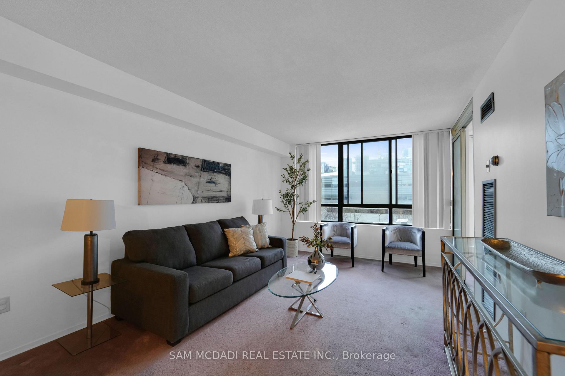 117 Gerrard Street E 613