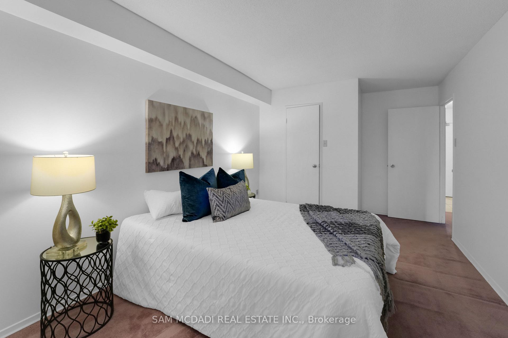 117 Gerrard Street E 613