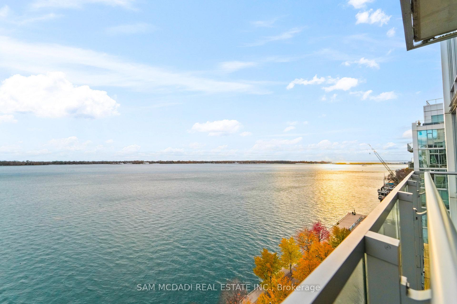 29 Queens Quay E 914