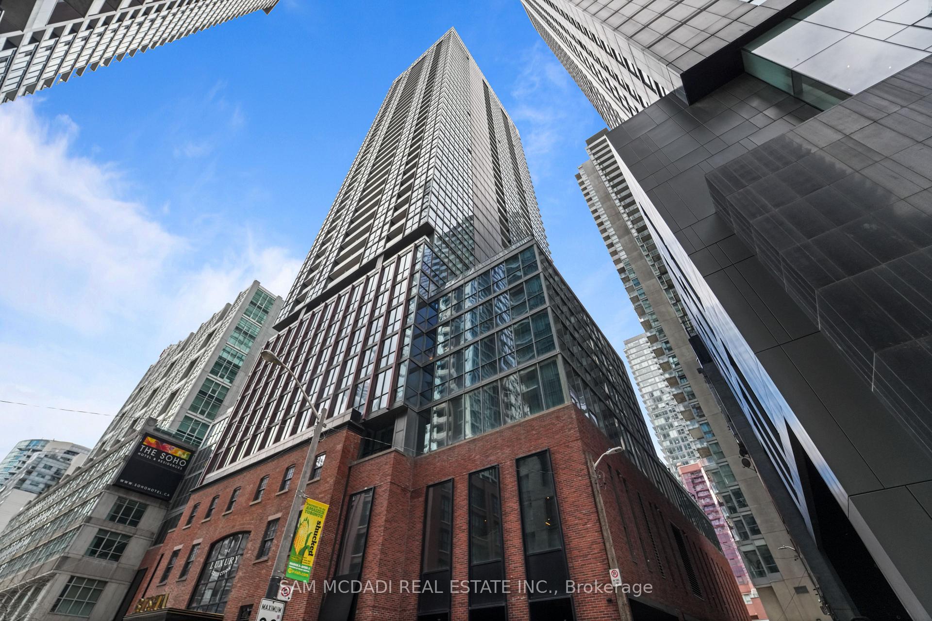 88 Blue Jays Way 1603