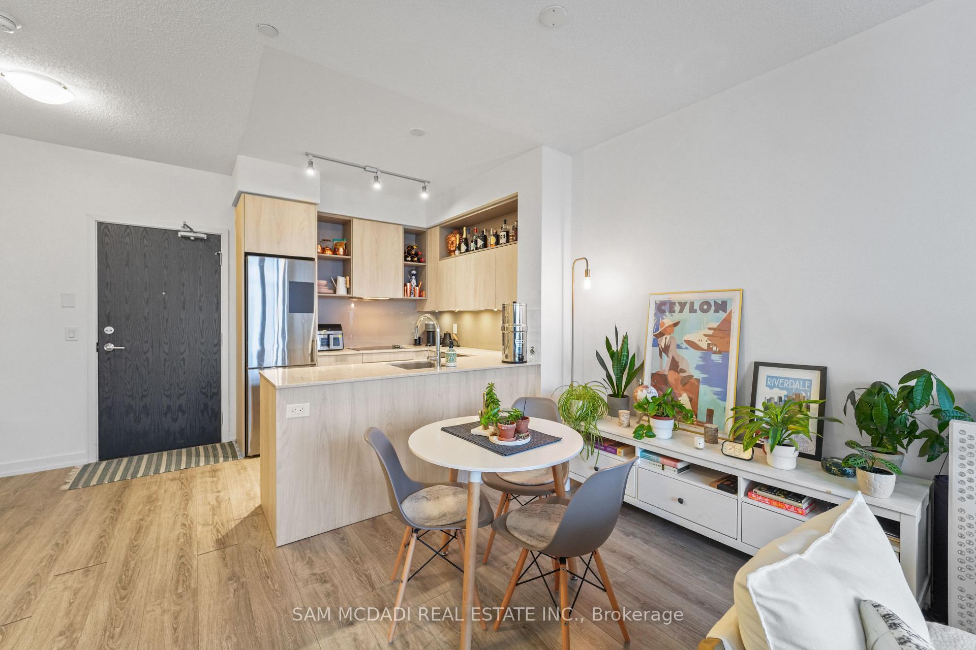 200 Sackville Street 1106