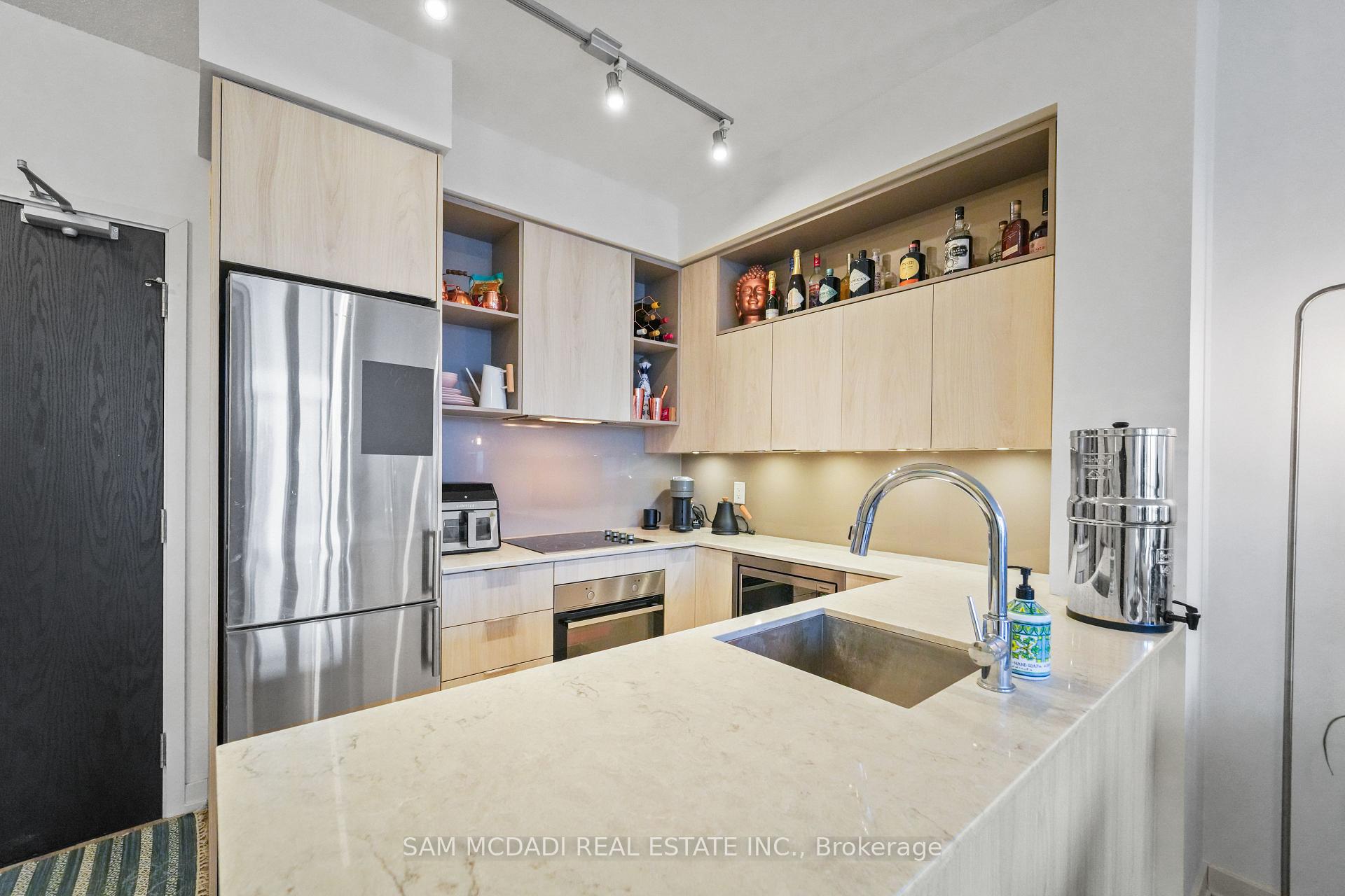 200 Sackville Street 1106