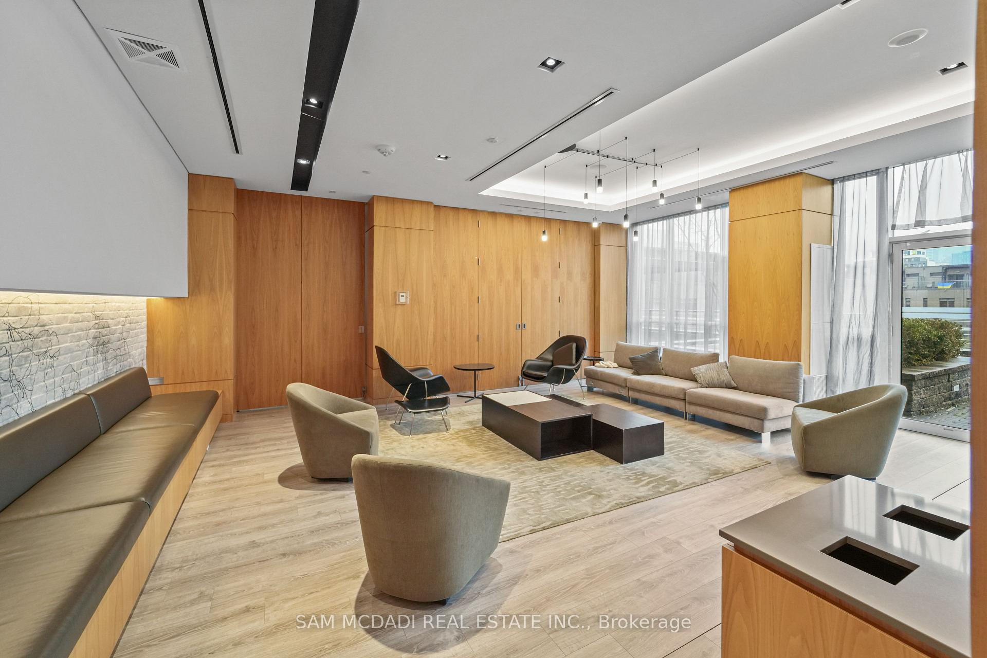 200 Sackville Street 1106