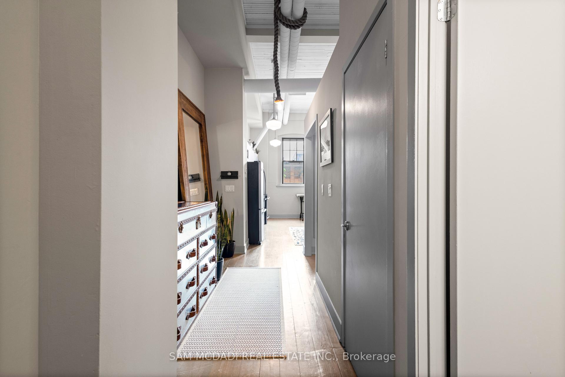 183 Dovercourt Road 204