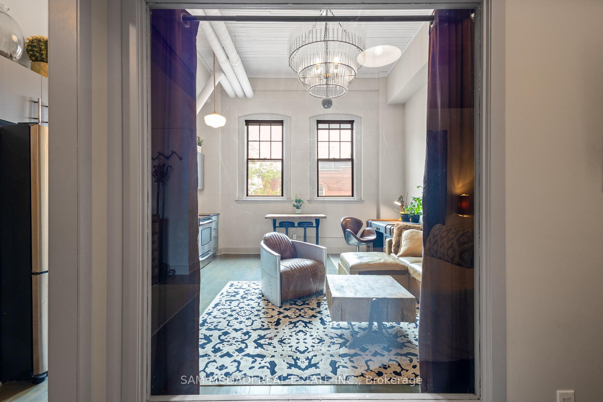 183 Dovercourt Road 204