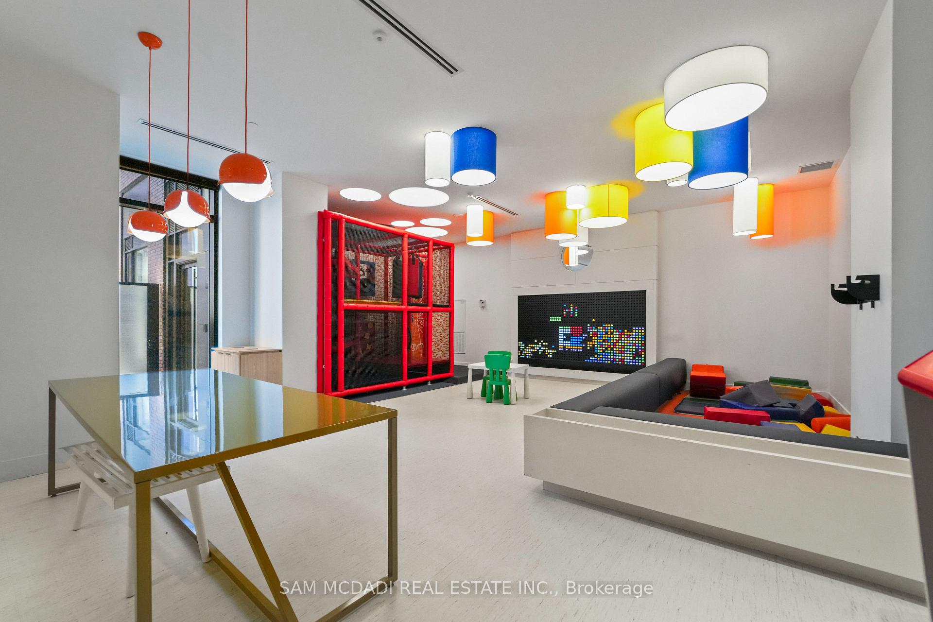 130 RIVER Street 2506