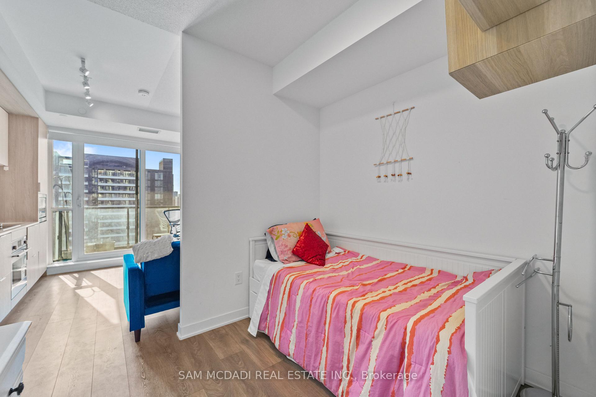 130 RIVER Street 2506