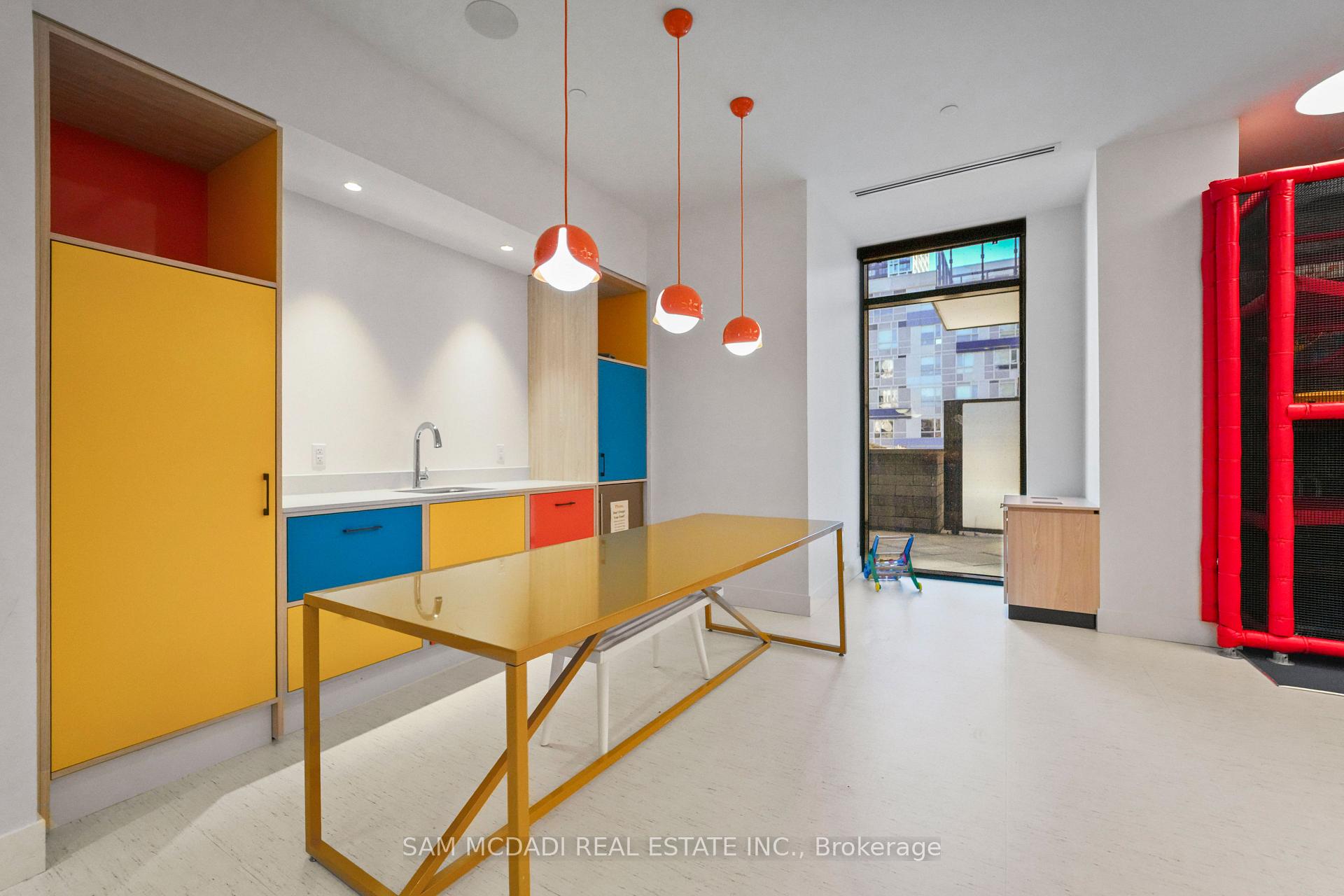 130 RIVER Street 2506